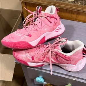 Men’s Adidas stepback 3 | size 10.5